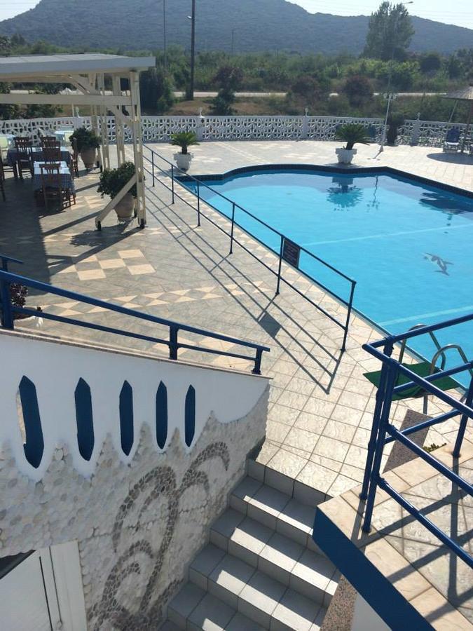 Gogas Palace Aparthotel Ammoudia Exterior foto